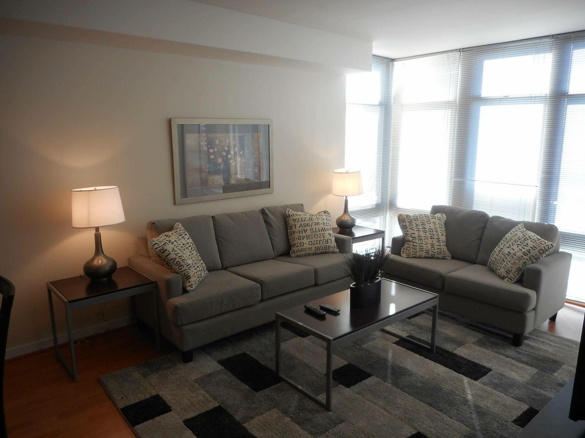 Weichert Suites At Wisconsin Place Chevy Chase Exteriör bild